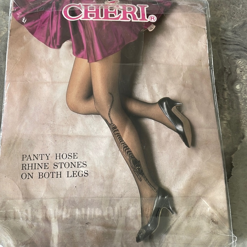 CHERI panty hose Rhinestones on both legs NWT